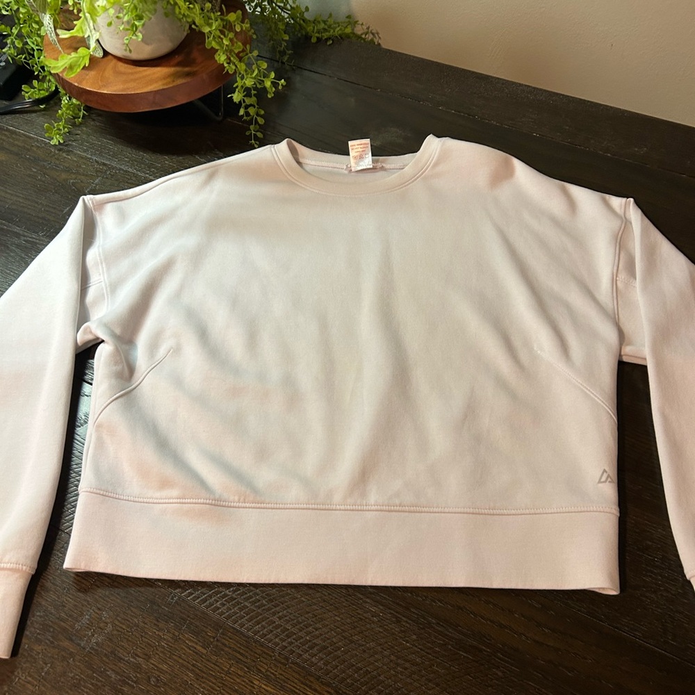 Women's white (off white) crew neck sweatshirt